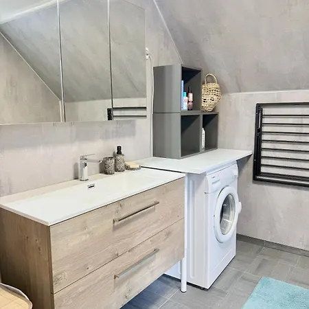 2 Bedrooms 3 Workspaces Ac Appartement