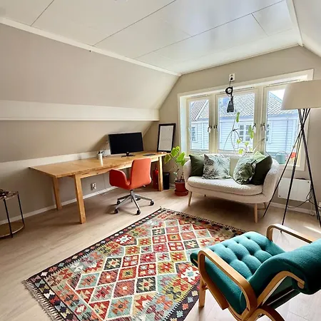 شقة 2 Bedrooms 3 Workspaces Ac