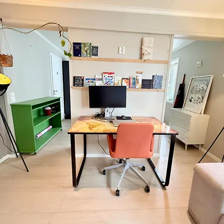 شقة 2 Bedrooms 3 Workspaces Ac *