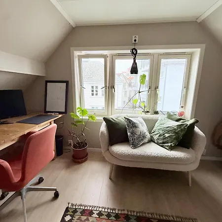 شقة 2 Bedrooms 3 Workspaces Ac