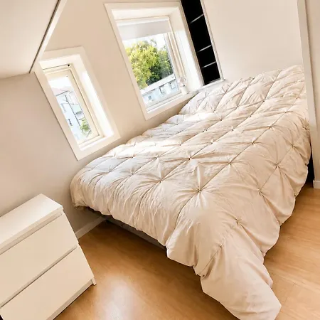 شقة 2 Bedrooms 3 Workspaces Ac