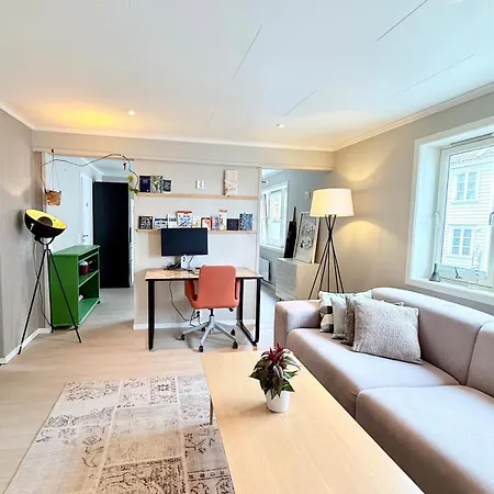 2 Bedrooms 3 Workspaces Ac * ستافانجر